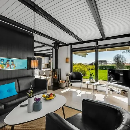 Sigbrith - 350m To The Fjord By Interhome